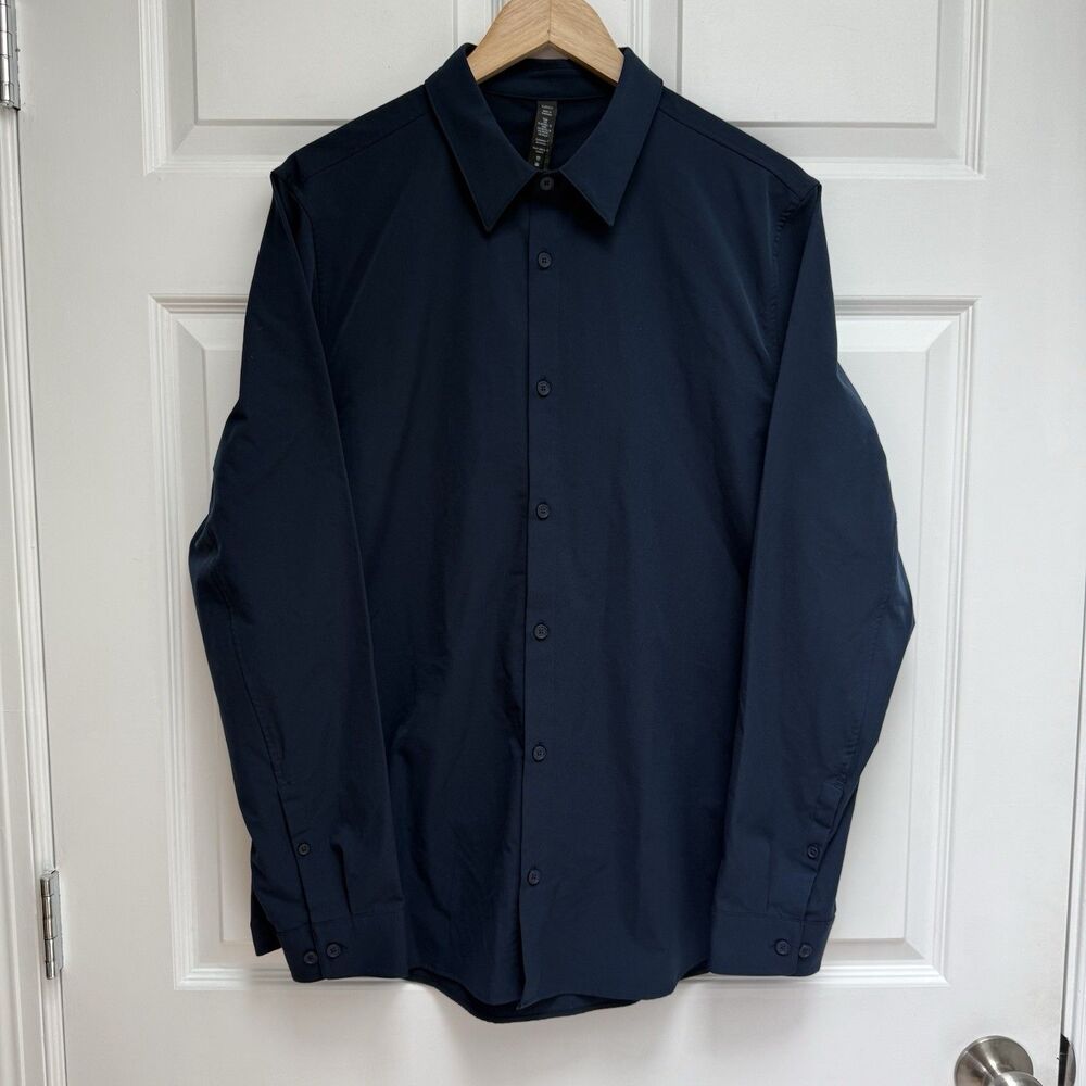 Lululemon Button Down Shirt Mens Large Navy Blue Long Sleeve Commission Tech EUC